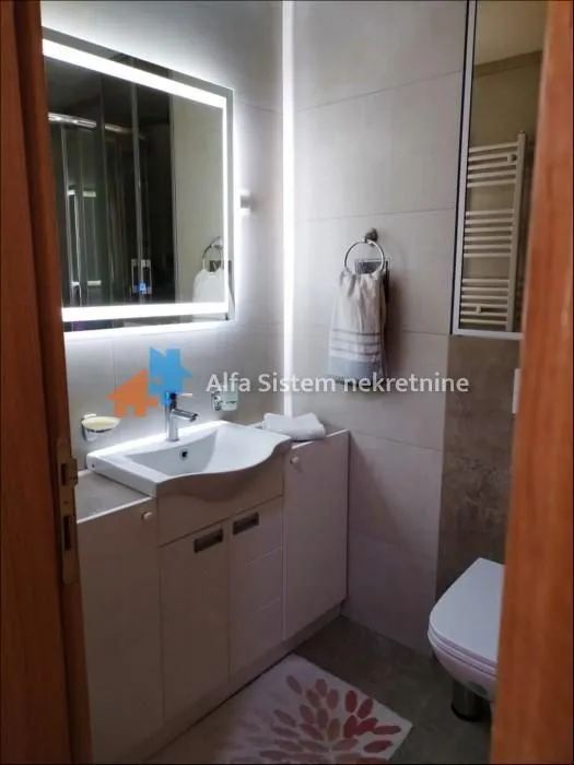 Izdavanje, stan, 42m², Crveni Krst, Beograd