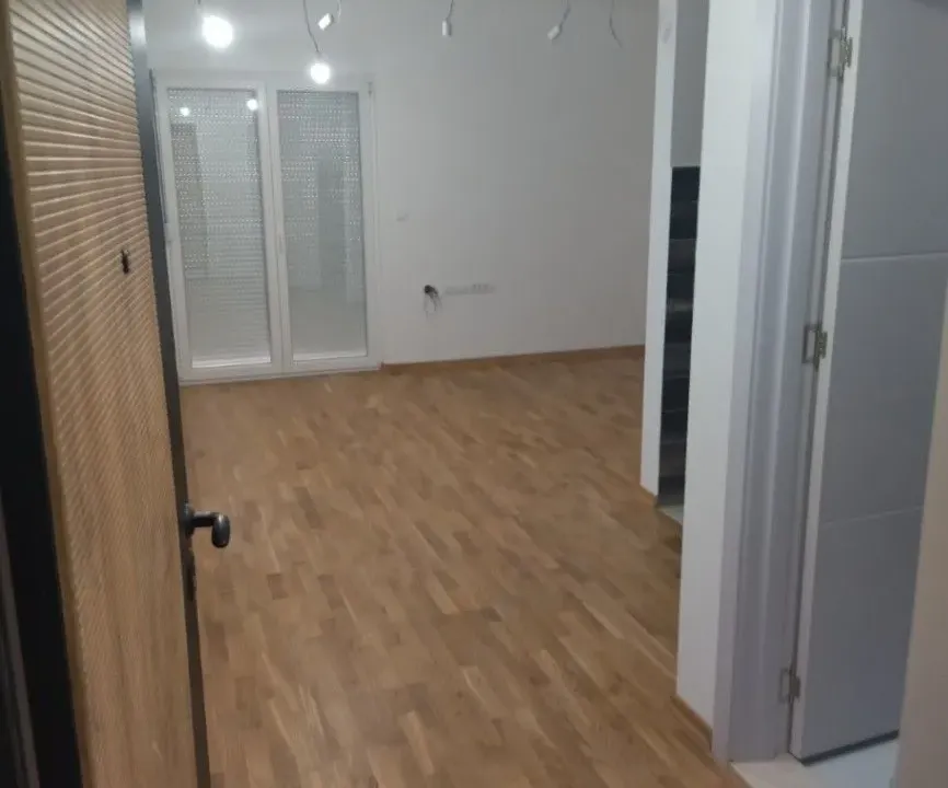 Prodaja, garsonjera, 31m², Lazi, Budva