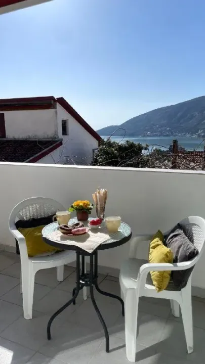 Prodaja, trosoban stan, 70m², Igalo, Herceg Novi