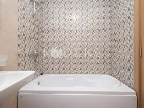 Rent, office space, 56m², Stari Aerodrom, Podgorica - image 6