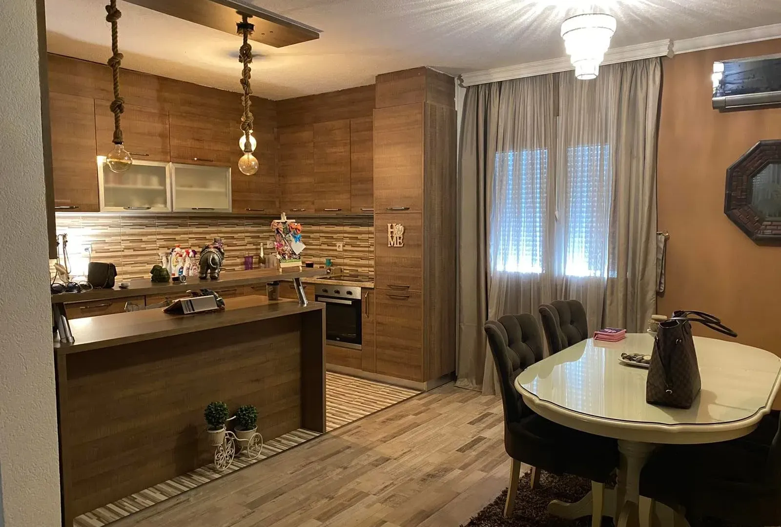 Rent, apartment, 170m², Gorica C, Podgorica