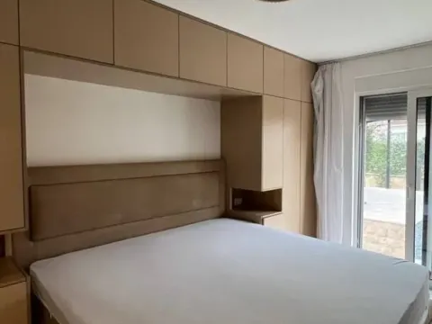 Rent, house, 200m², Mrčevac, Tivat - image 4