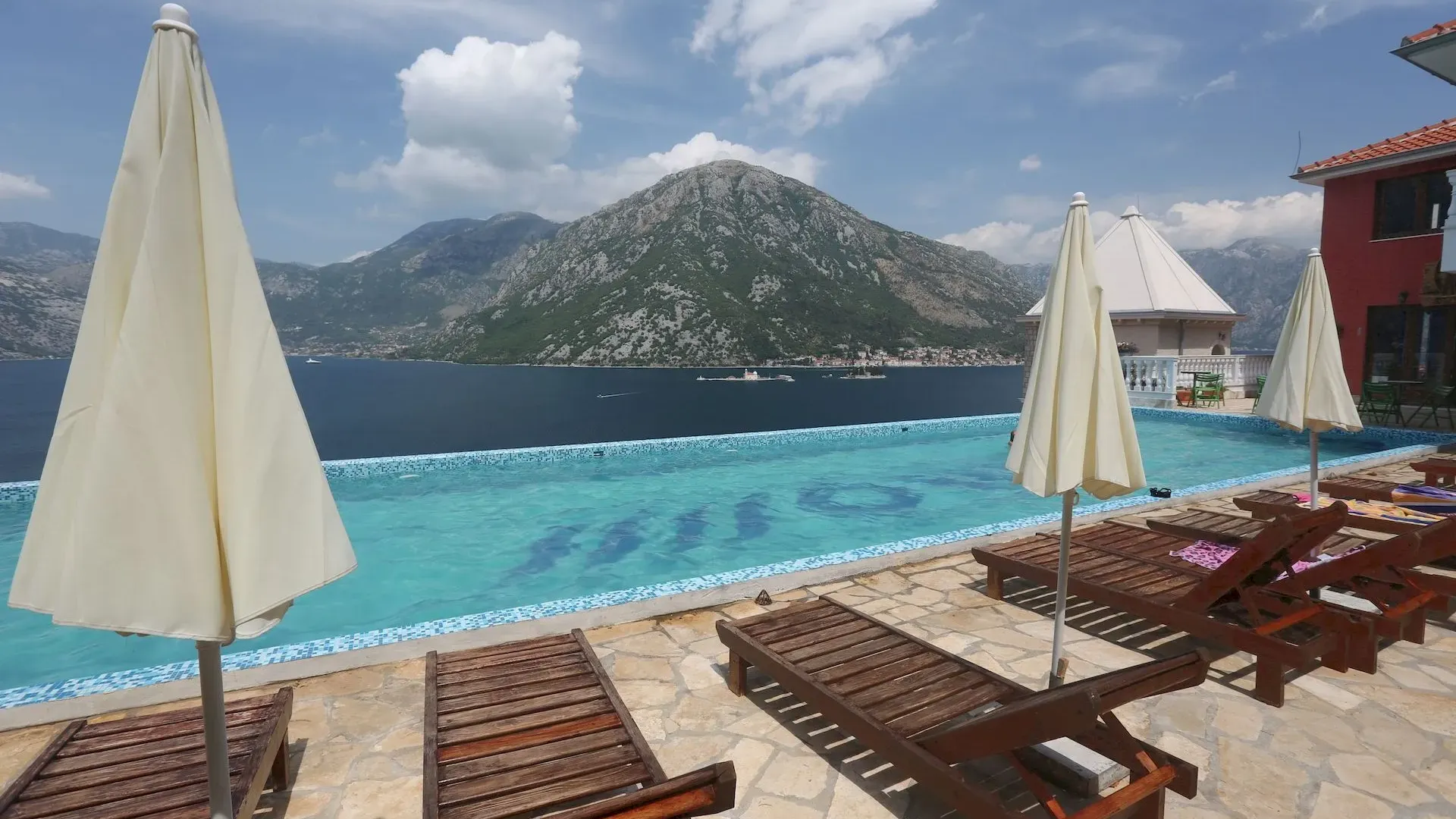 Sale, house, 235m², Kostanjica, Kotor