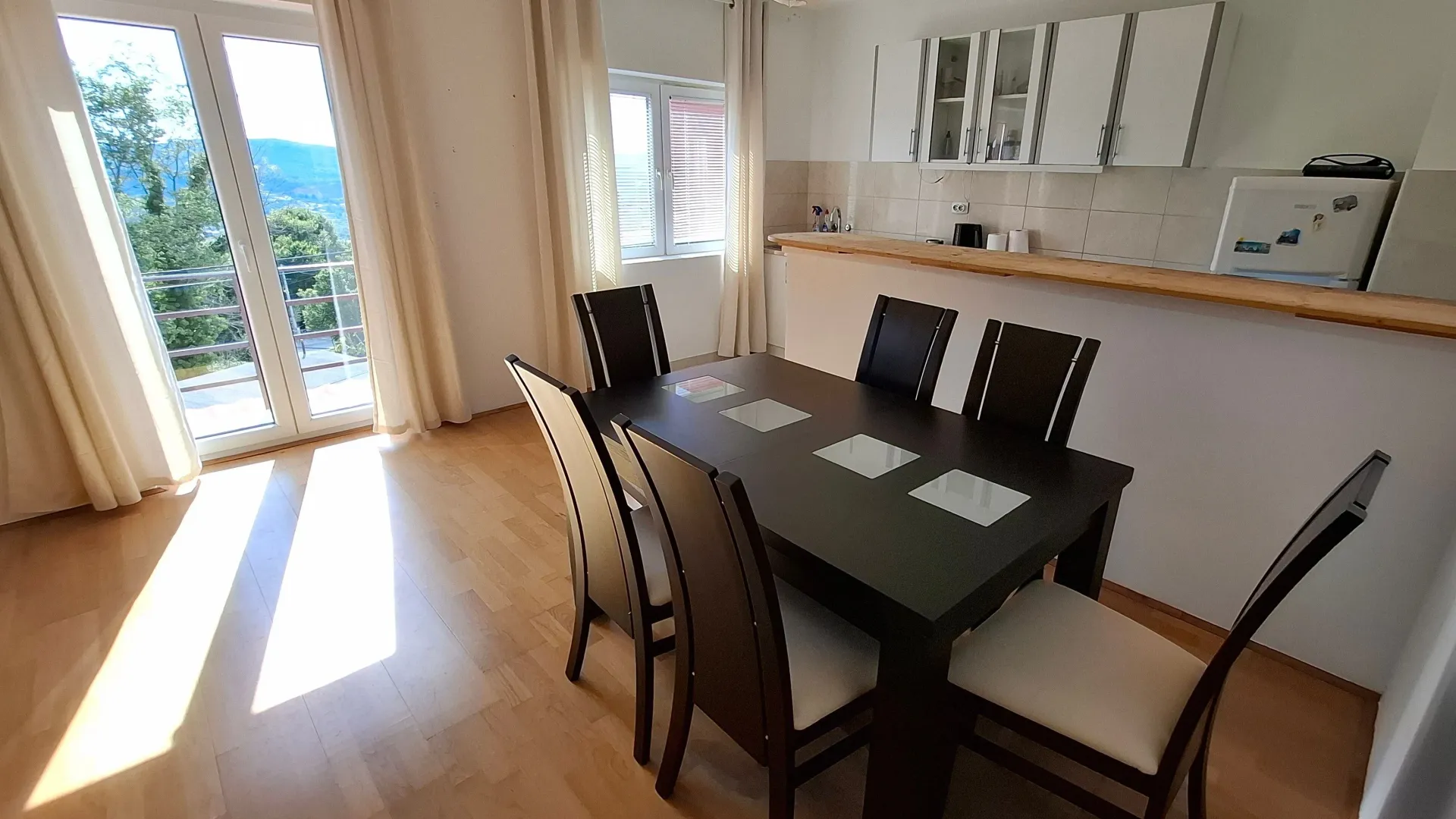 Rent, two bedroom apartment, 70m², Dub, Kotor