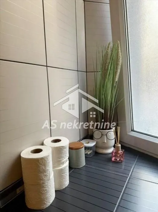 Izdavanje, stan, 40m², Kosančićev Venac, Beograd