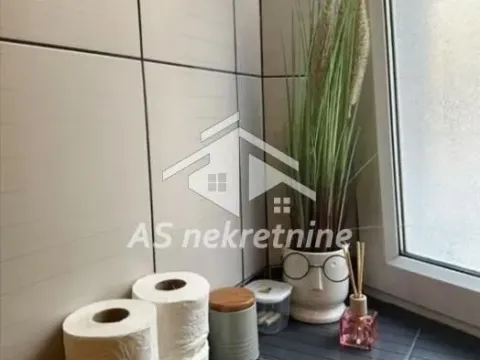 Izdavanje, stan, 40m², Kosančićev Venac, Beograd - image 16