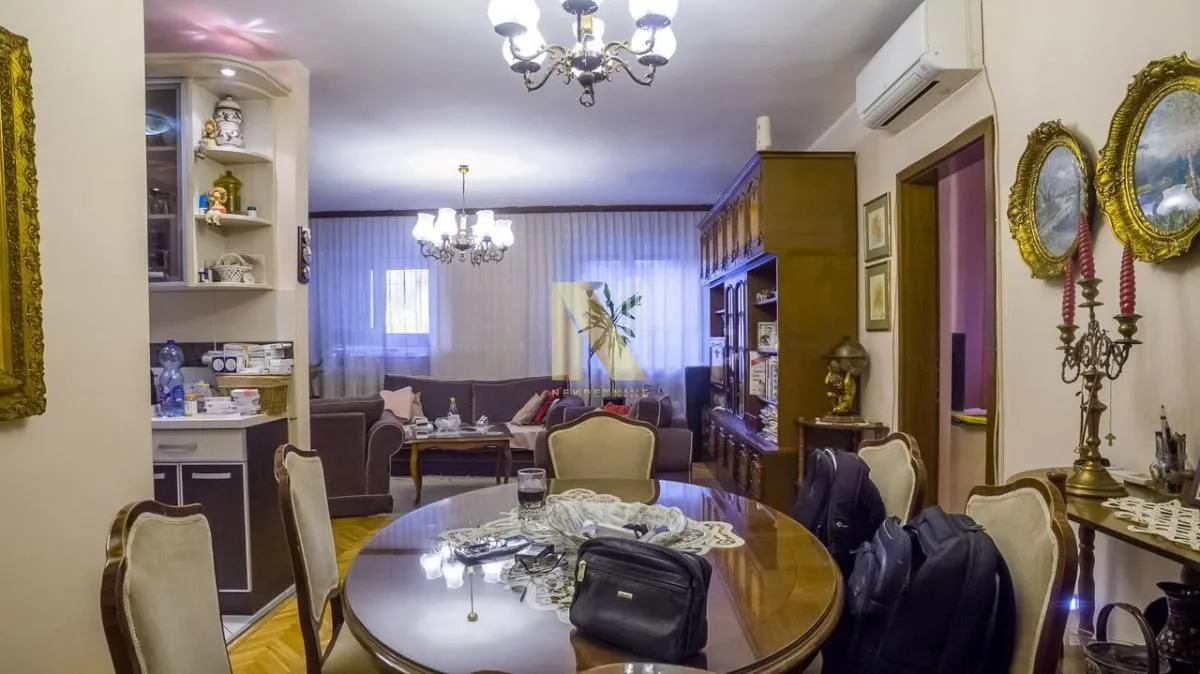 Prodaja, četvorosoban stan, 94m², Bulevar patrijarha Pavla, Novi Sad Sve Podlokacije