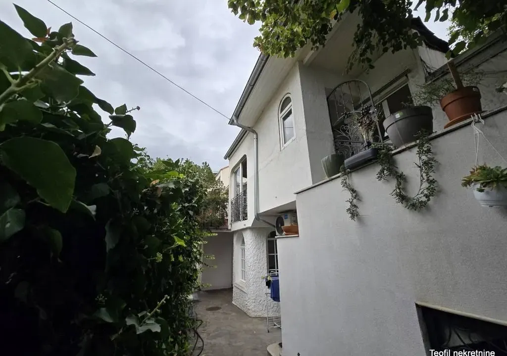 Prodaja, kuća, 200m², Lekino Brdo, Voždovac Sve Podlokacije