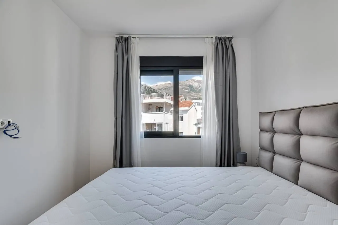 Rent, two bedroom apartment, 60m², Centar, Budva