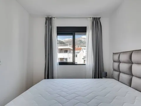 Rent, two bedroom apartment, 60m², Centar, Budva - image 8