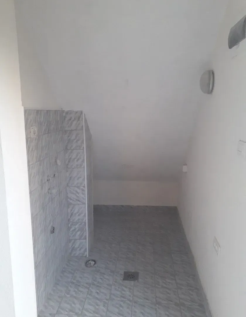 Rent, office space, 10m², Stari Aerodrom, Podgorica