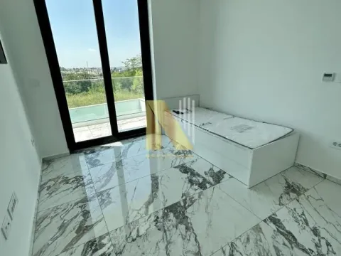 Izdavanje, kuća, 215m², Sremska Kamenica, Petrovaradin - image 21