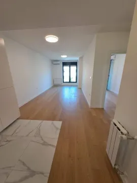 Izdavanje, dvosoban stan, 44m², Autokomanda, Voždovac Sve Podlokacije - image 6