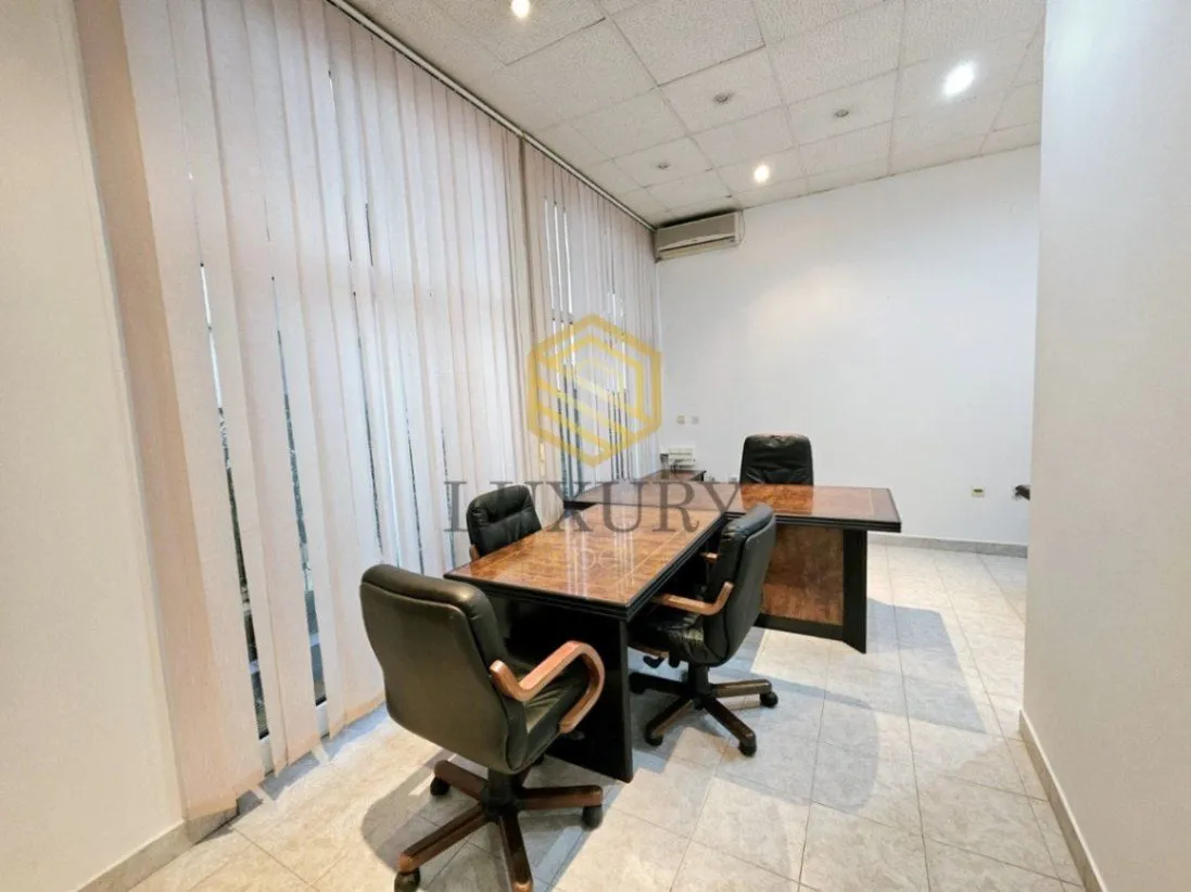 Rent, four bedroom apartment, 119m², City Kvart, Podgorica