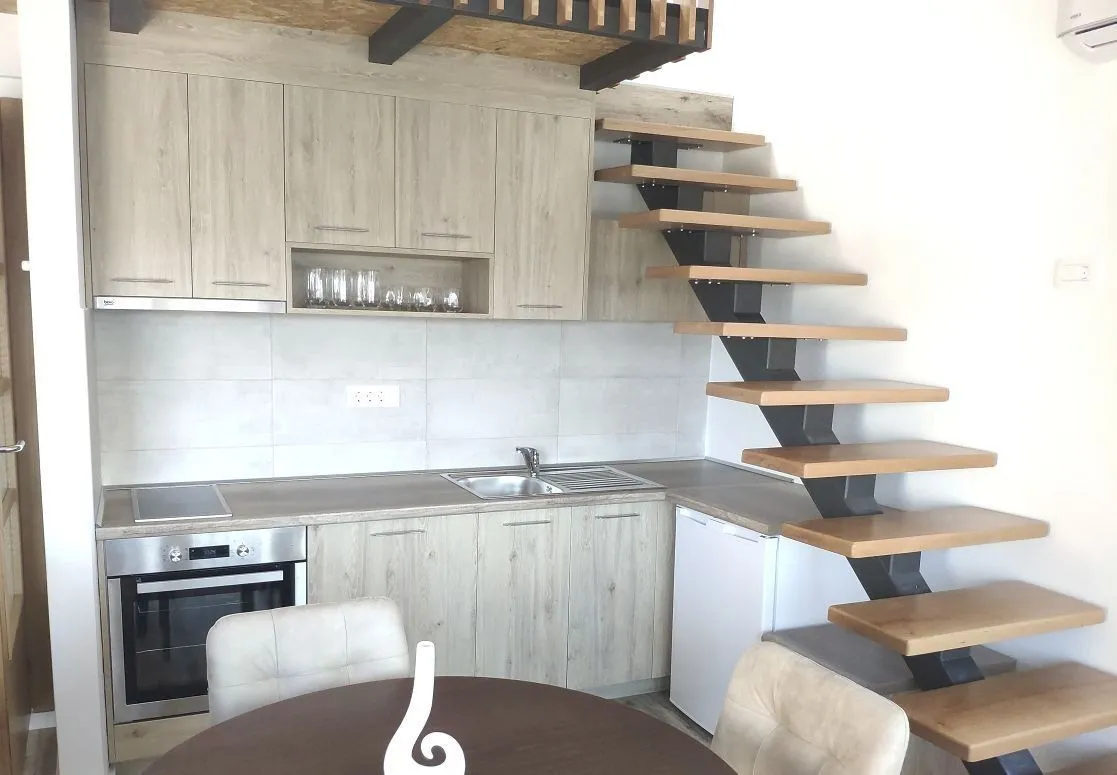 Rent, one bedroom apartment, 48m², Centar, Tivat