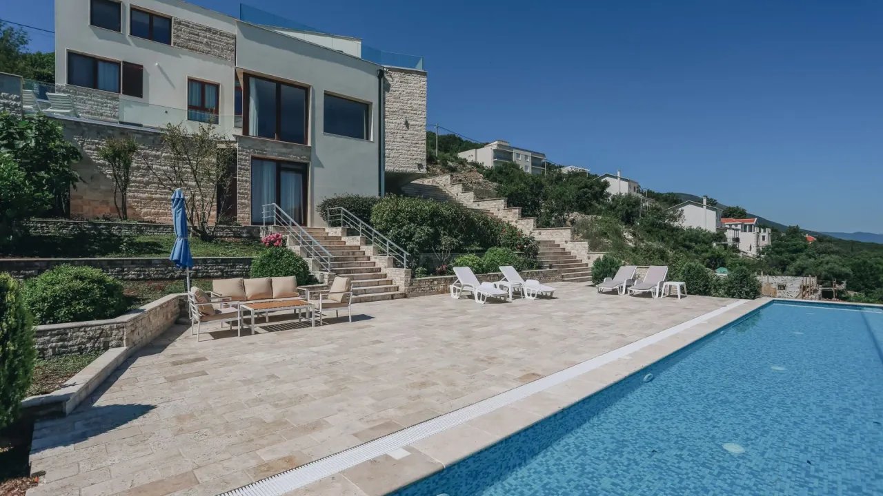 Prodaja, kuća, 516m², Tivat, Crna Gora