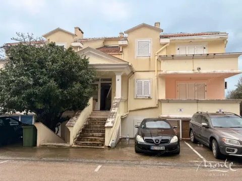 Sale, one bedroom apartment, 45m², Sveti Stefan, Budva - image 11