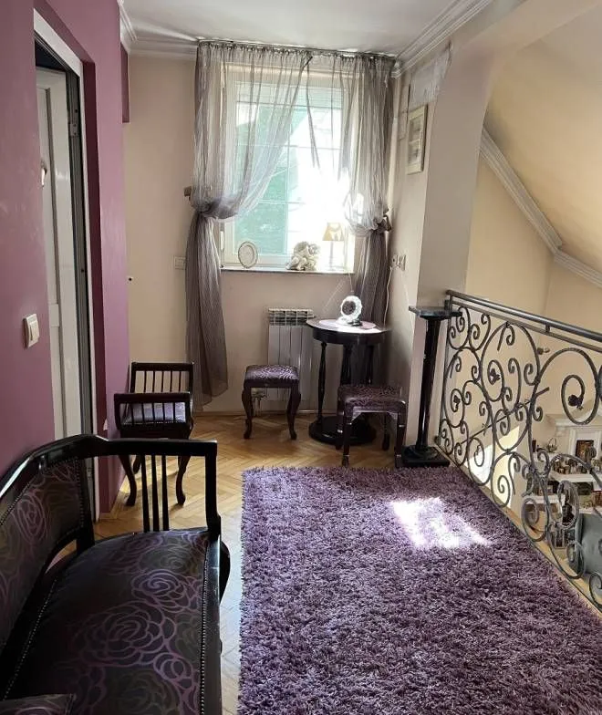 Rent, house, 264m², Šumice, Beograd