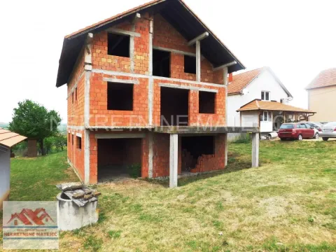 Sale, house, 250m², Maršić, Kragujevac