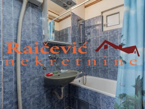 Prodaja, četvorosoban stan, 91m², Petlovo Brdo, Beograd - image 9