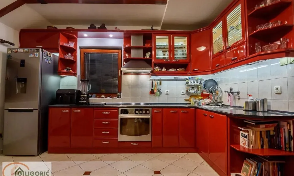 Prodaja, četvorosoban stan, 104m², Stari Grad, Beograd