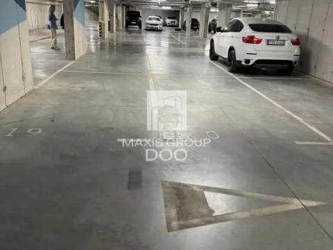 Izdavanje, trosoban stan, 80m², Savski Venac, Beograd - image 8