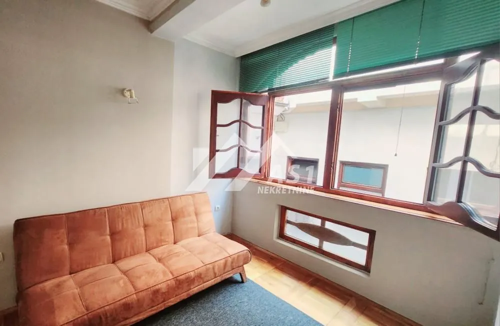 Rent, office space, 42m², Centar, Novi Sad