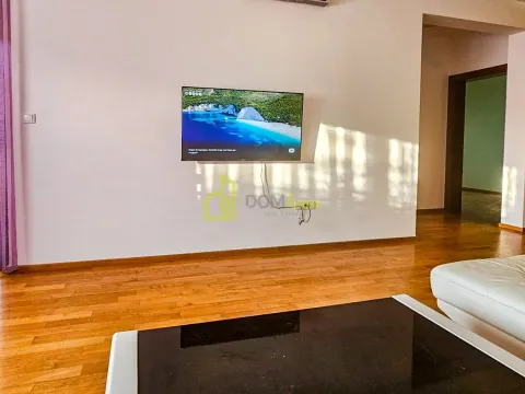 Izdavanje, dvosoban stan, 70m², Bečići, Budva - image 4