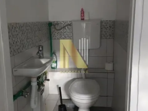 Izdavanje, poslovni prostor, 60m², Socijalno, Novi Sad Sve Podlokacije - image 9