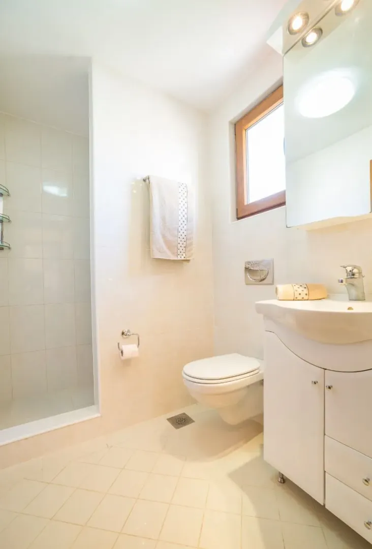 Sale, house, 200m², Krimovica, Kotor
