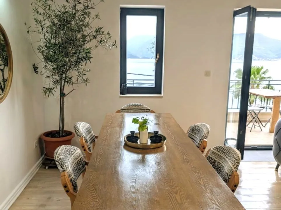 Prodaja, trosoban stan, 111m², Krašići, Tivat