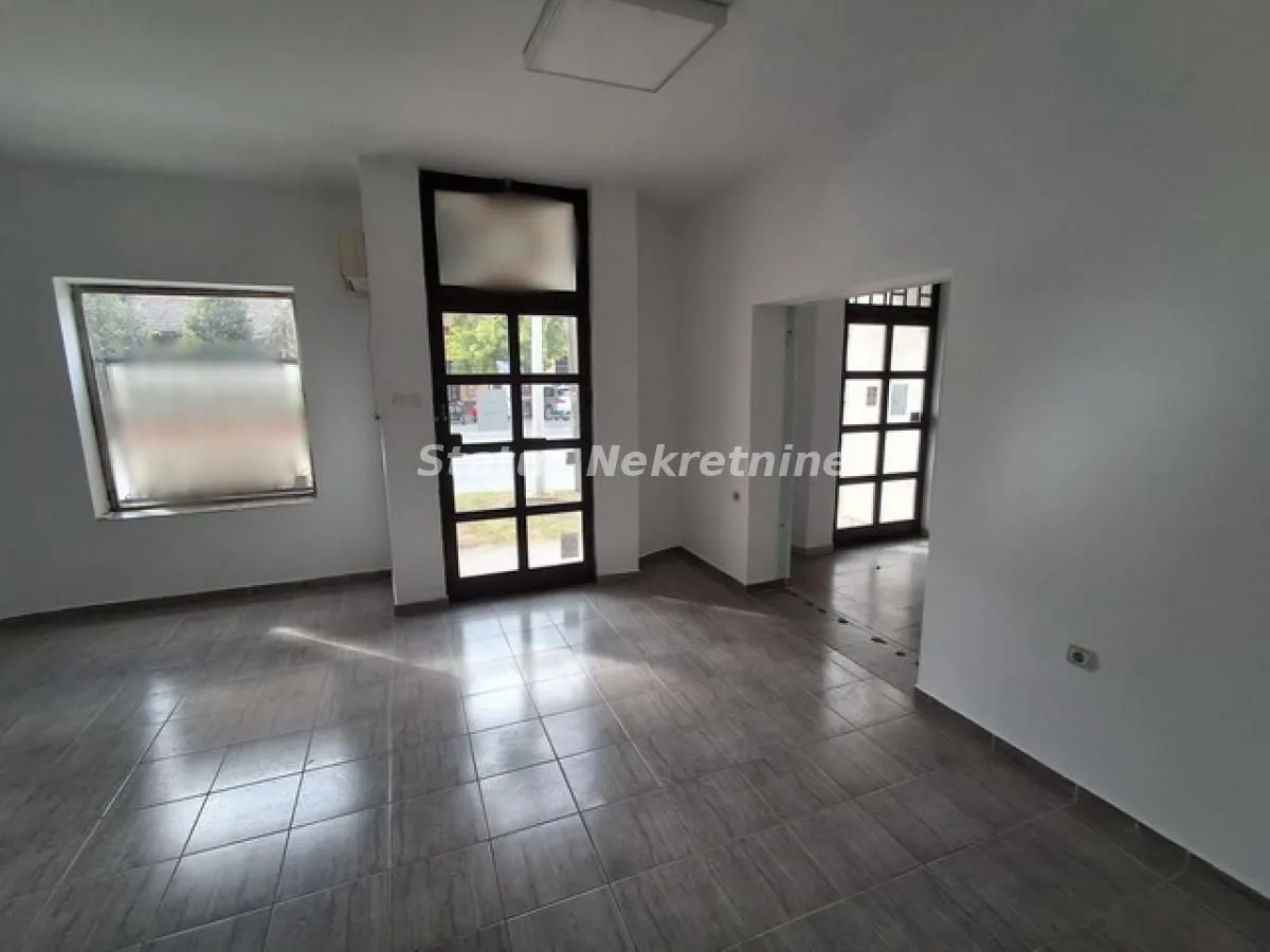 Rent, office space, 90m², Podbara, Novi Sad Sve Podlokacije