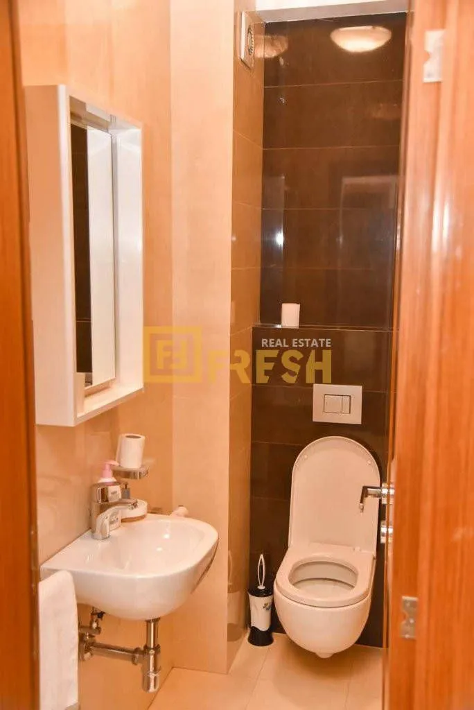 Rent, four bedroom apartment, 140m², Centar, Podgorica