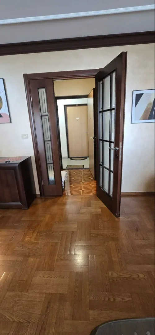 Izdavanje, dvosoban stan, 75m², Stari Aerodrom, Podgorica
