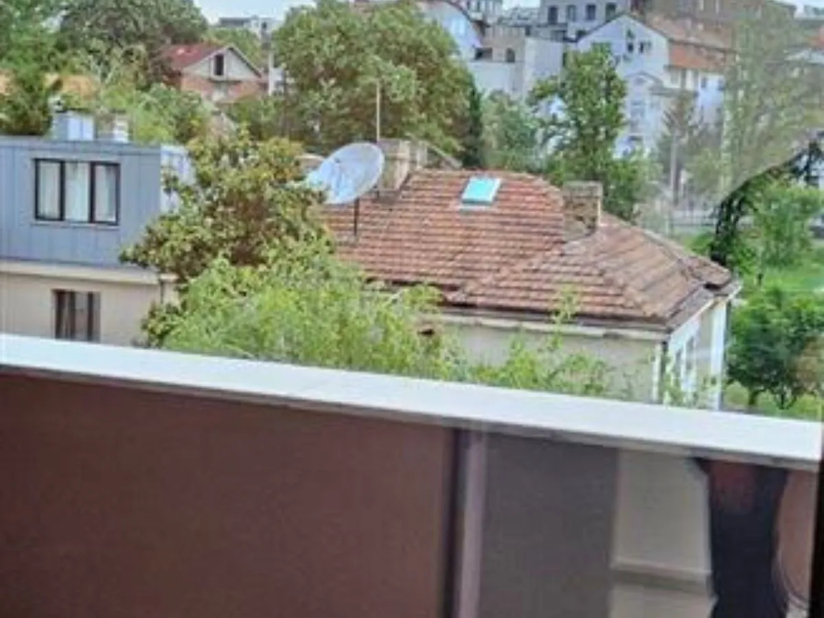 Rent, four bedroom apartment, 83m², Vračar Hram, Vračar Sve Podlokacije