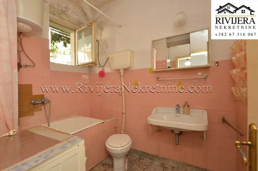 Prodaja, jednosoban stan, 53m², Centar, Herceg Novi