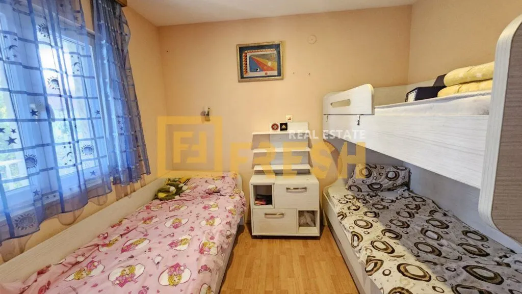 Prodaja, kuća, 216m², Danilovgrad, Crna Gora