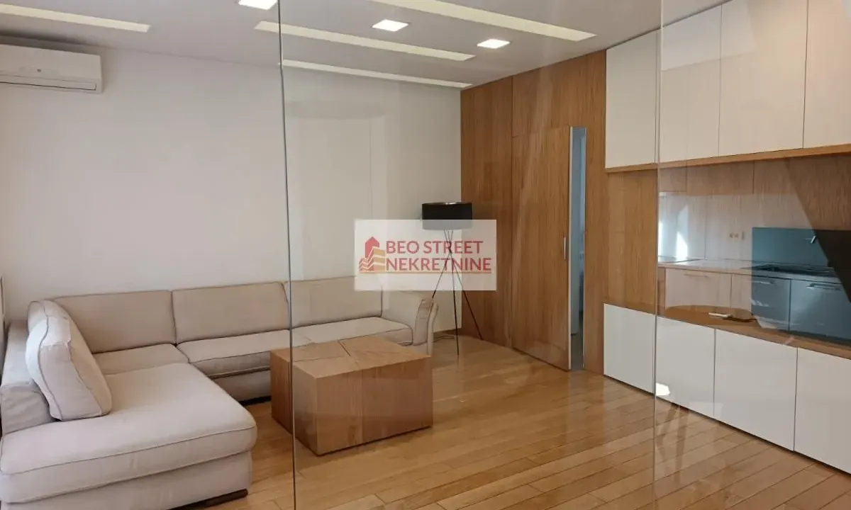 Rent, three bedroom apartment, 80m², Slavija, Vračar Sve Podlokacije