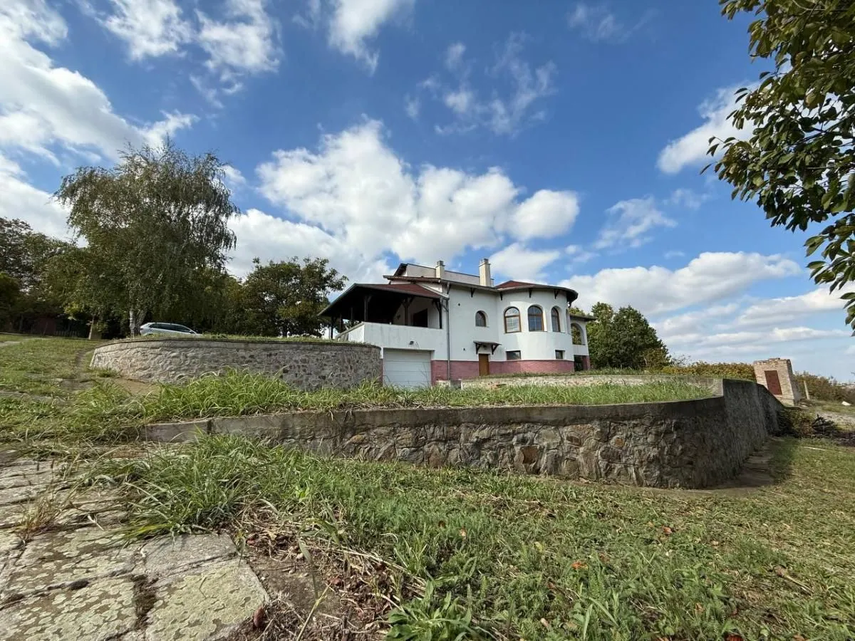 Sale, house, 204m², Bocke, Petrovaradin