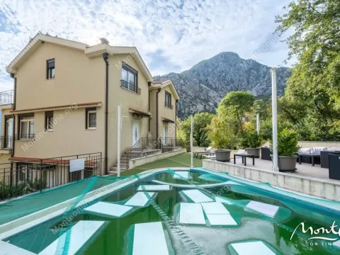 Sale, two bedroom apartment, 105m², Orahovac, Kotor - image 37