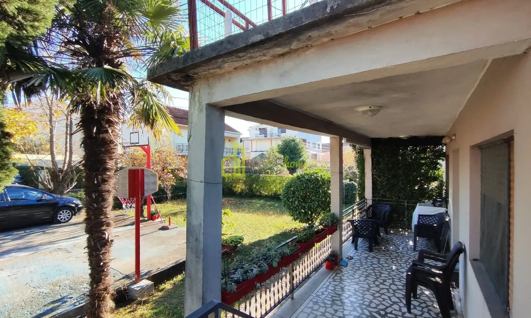 Prodaja, kuća, 250m², Tološi, Podgorica