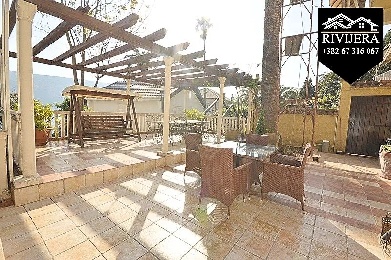 Prodaja, kuća, 75m², Centar, Herceg Novi