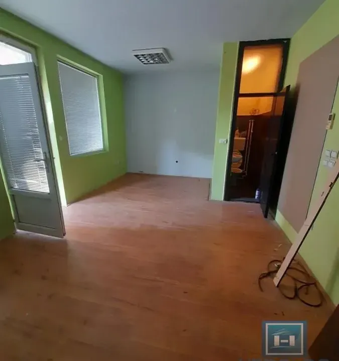 Izdavanje, poslovni prostor, 20m², Centar, Jagodina