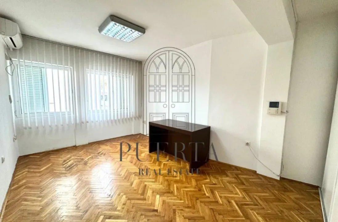 Rent, studio apartment, 36m², Centar, Podgorica