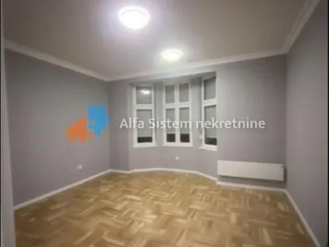 Rent, three bedroom apartment, 70m², Savski Venac, Beograd - image 1