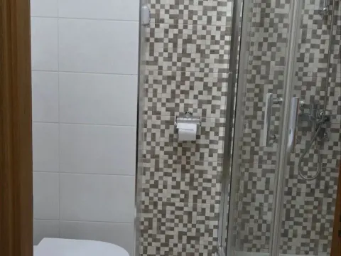 Izdavanje, jednosoban stan, 43m², City Kvart, Podgorica - image 8