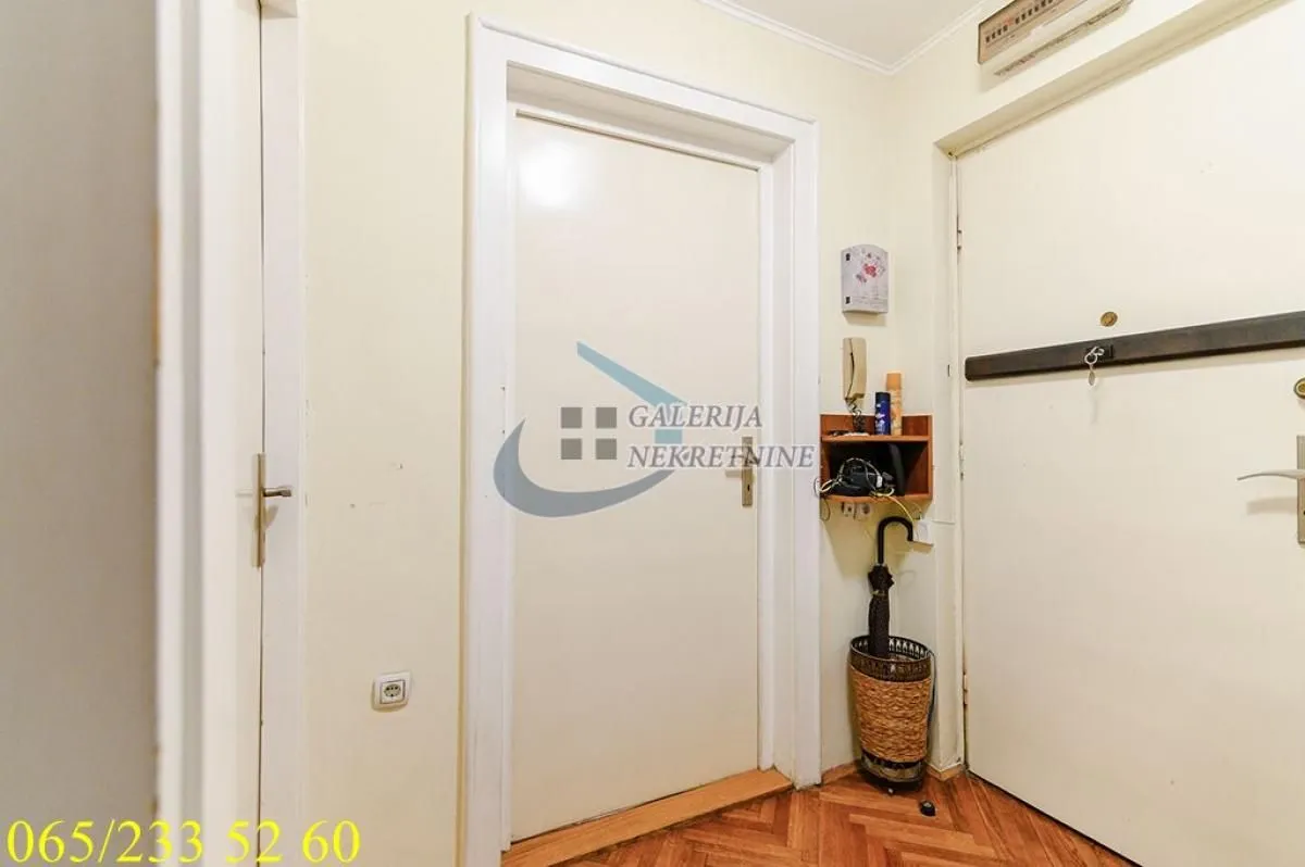 Prodaja, dvosoban stan, 62m², Vračar Sve Podlokacije, Beograd