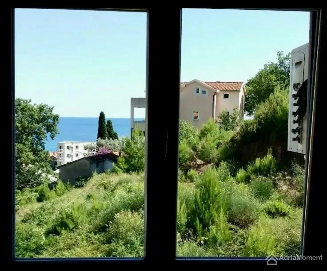 Sale, one bedroom apartment, 54m², Petrovac, Budva