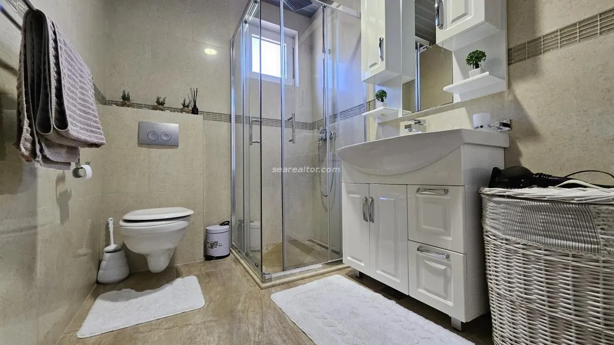 Prodaja, dvosoban stan, 90m², Donja Lastva, Tivat
