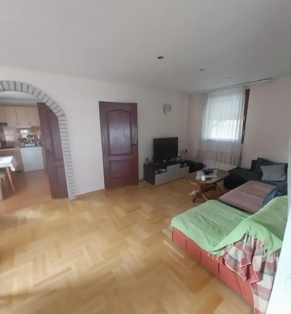 Prodaja, kuća, 200m², Krnjaca, Palilula Sve Podlokacije
